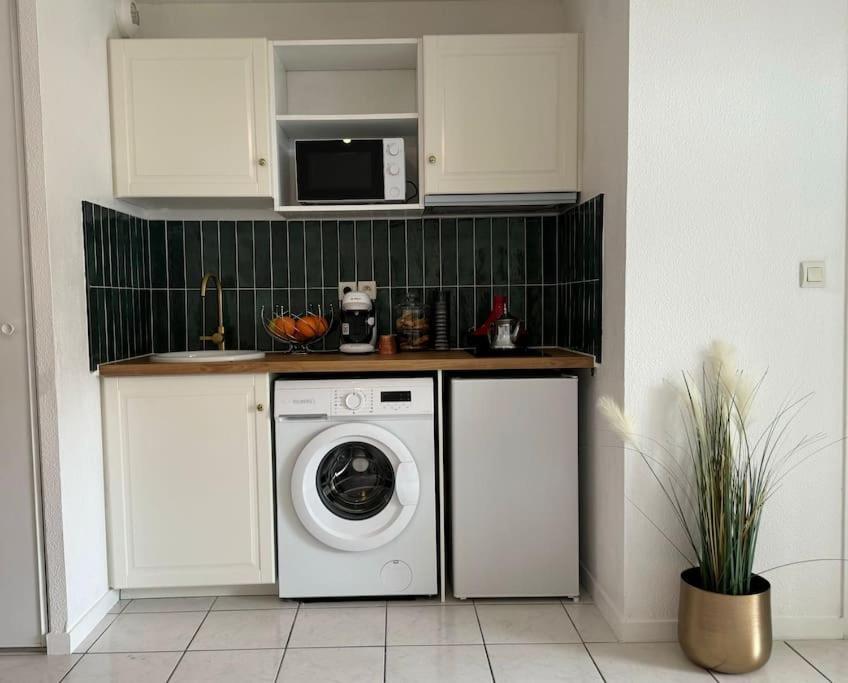 Le Clop D'alep Apartment Muret